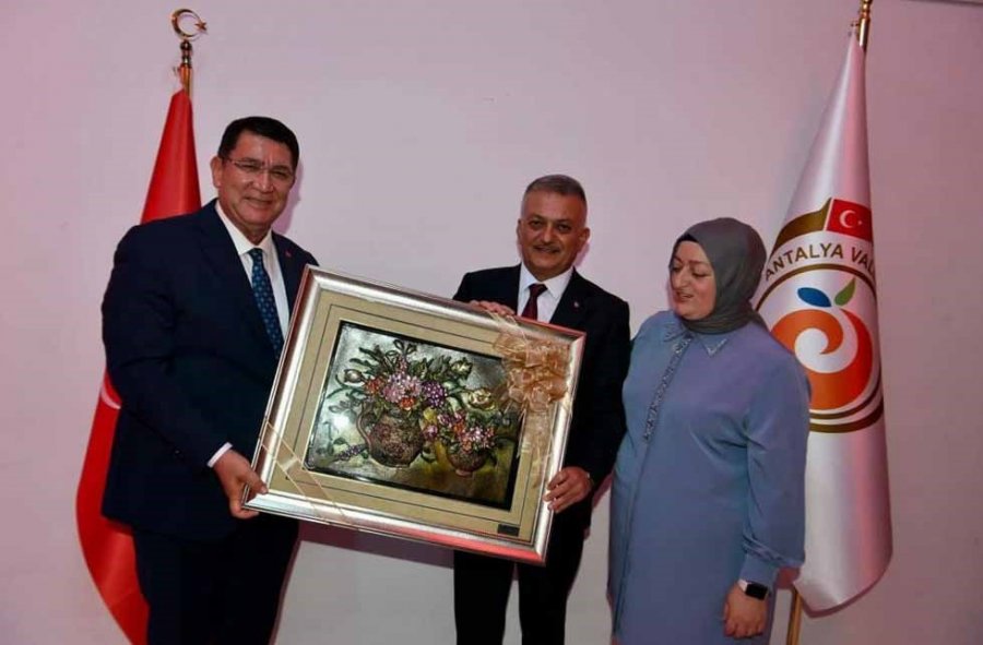 Malatya Valisi Olarak Atanan Ersin Yazıcı Protokolle Vedalaştı