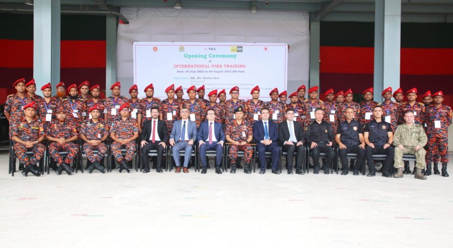 Konya Büyükşehir Tika İş Birliğiyle Bangladeş’te İtfaiyecilere Eğitim Verdi
