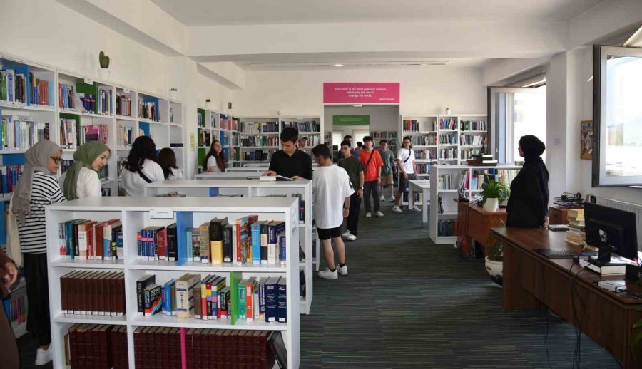 Selçuklu Belediyesinin Desteği İle 50 Öğrenci Uluslararası Nitelikte Dil Eğitimi Alıyor