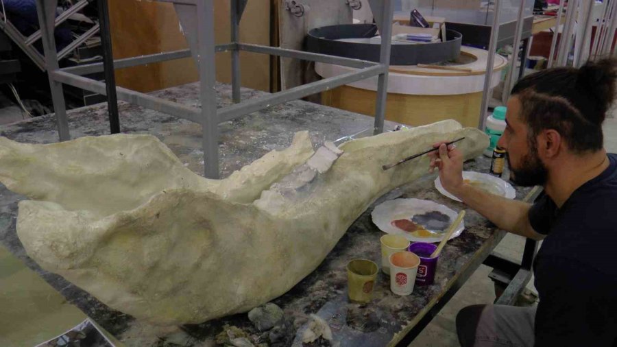 7,5 Milyon Yıl Sonra Ayaktalar