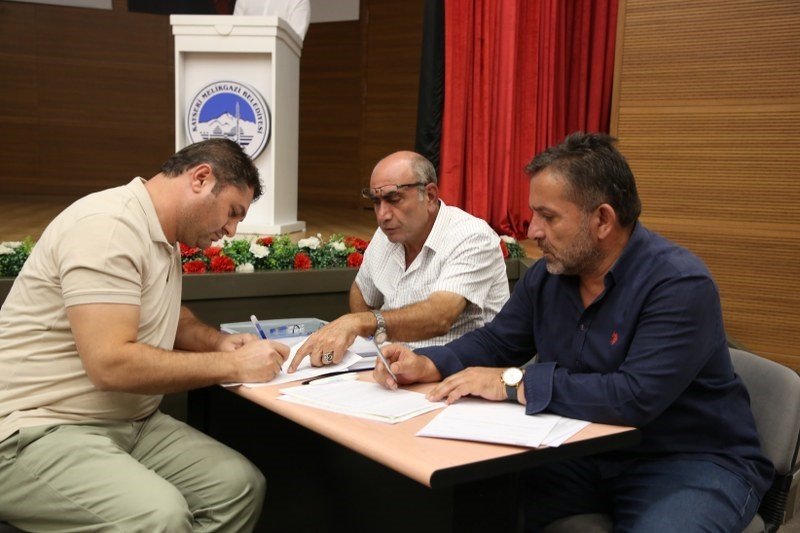 Melikgazi Belediyesi, 33 Dairenin İhaleyle Satışını Gerçekleştirdi