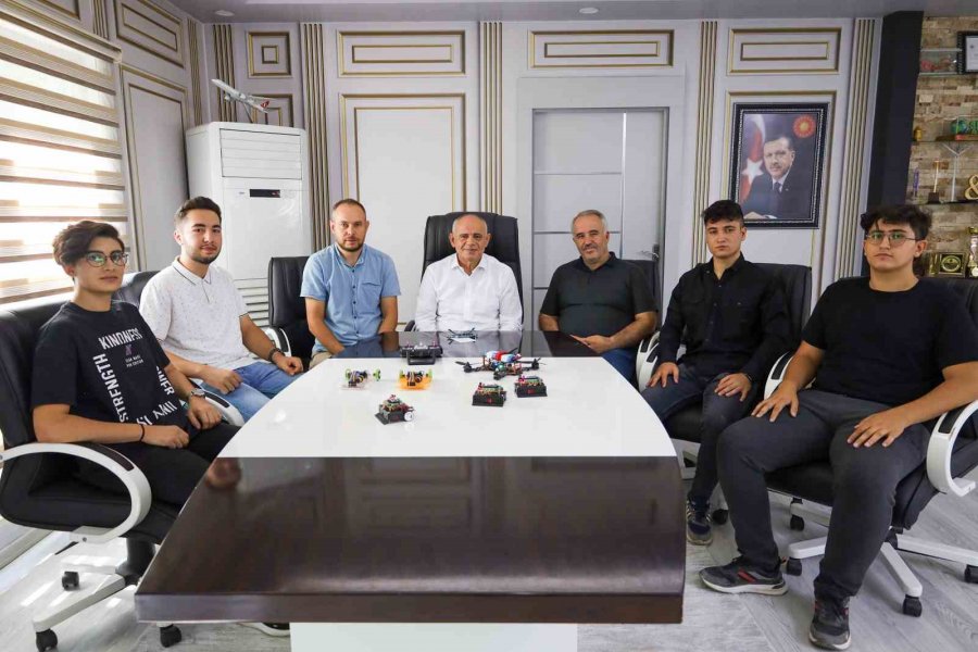 Yahyalı’dan Dört Proje Meb Robot Yarışmasına Katılacak