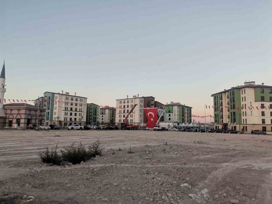 Bakan Özhaseki: "1 Ve 2. Derecede Deprem Bölgesinde Bulunan Bölgelerimizin Oranı Yüzde 66, Yaşayan İnsan Nüfusu İse Yüzde 71"