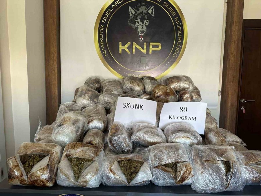 Film Sahnelerini Aratmayan Uyuşturucu Operasyonu