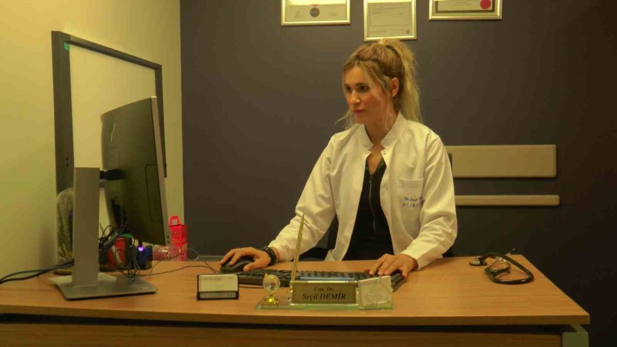 Fazla Su Tüketimine Dikkat: Zehirlenmeye Sebep Olabilir