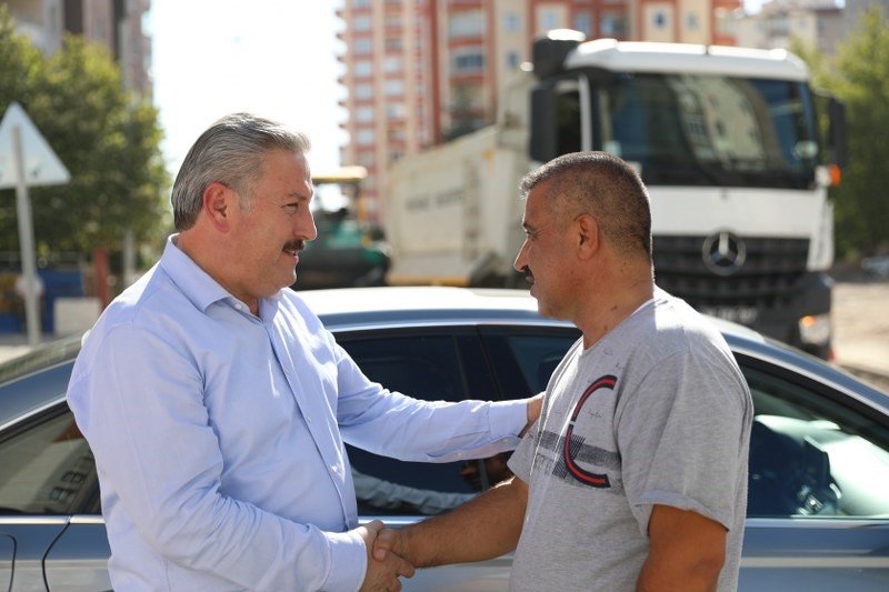 Yıldırım Beyazıt Mahallesi’nde Alt Yapı Ve Asfalt Çalışmaları Devam Ediyor