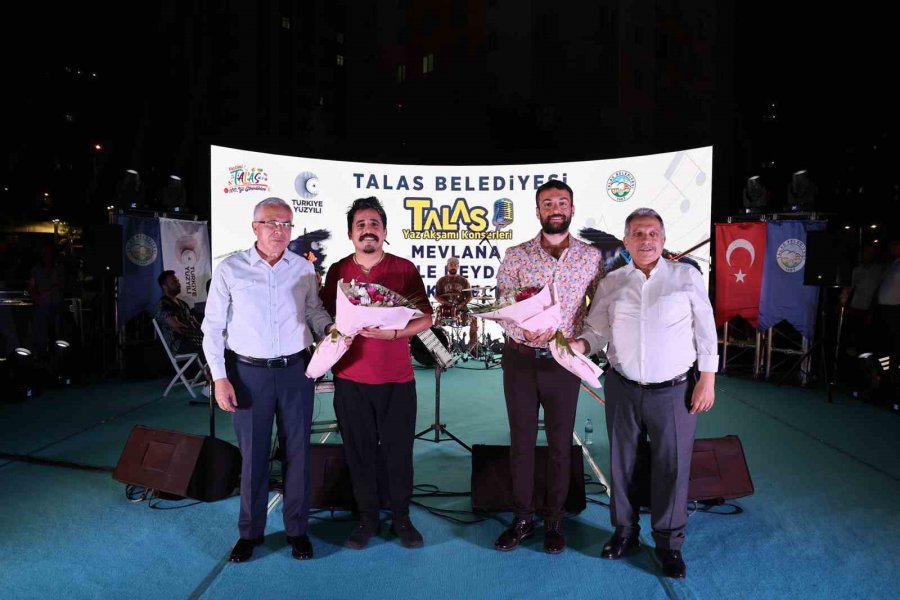 Talas’ın Muhteşem Meydanı’nda Muhteşem Konser