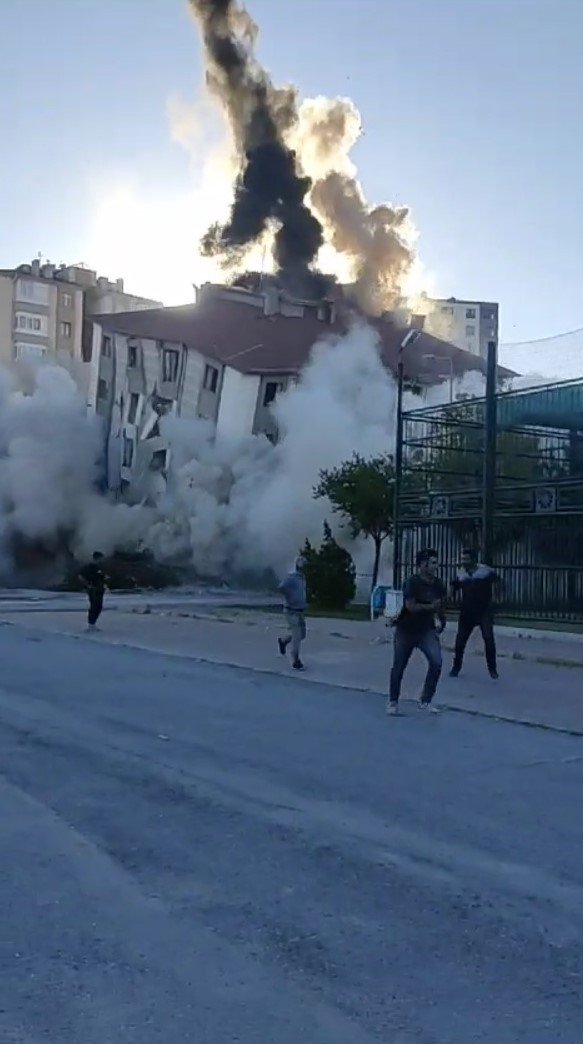 ’kontrollü Yıkımda’ Panik Anları