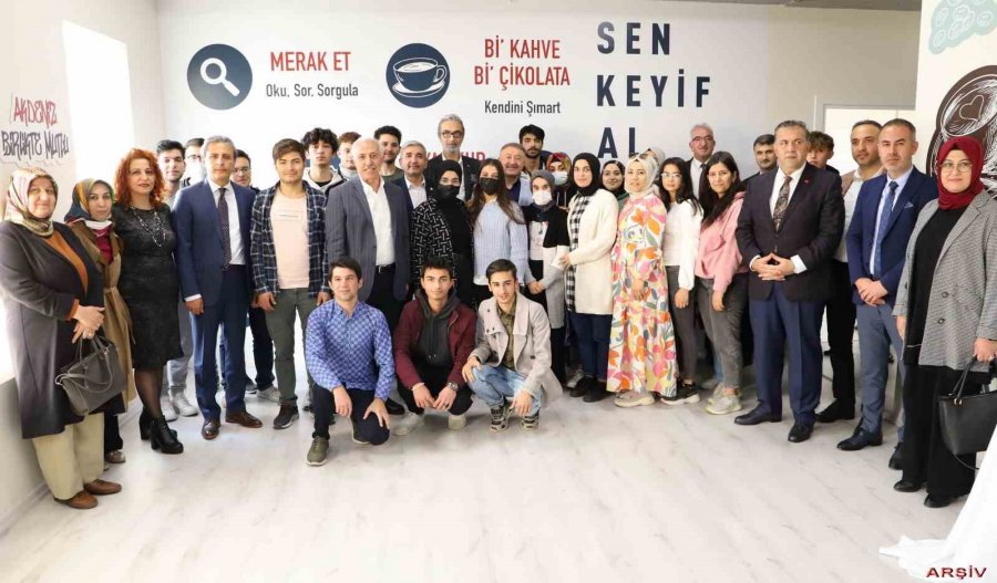 Akdeniz Belediyesinde Ücretsiz Üniversite Hazırlık Kursları Başlıyor