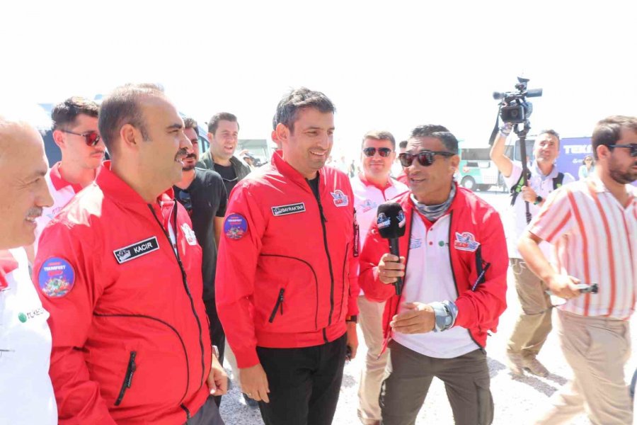 Roketler Aksaray’da Gökyüzüyle Buluştu