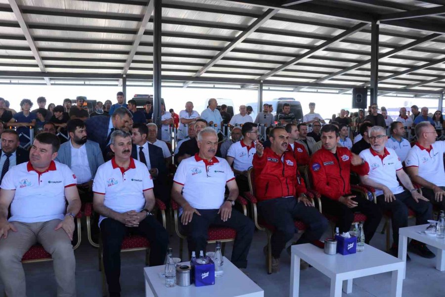 Roketler Aksaray’da Gökyüzüyle Buluştu