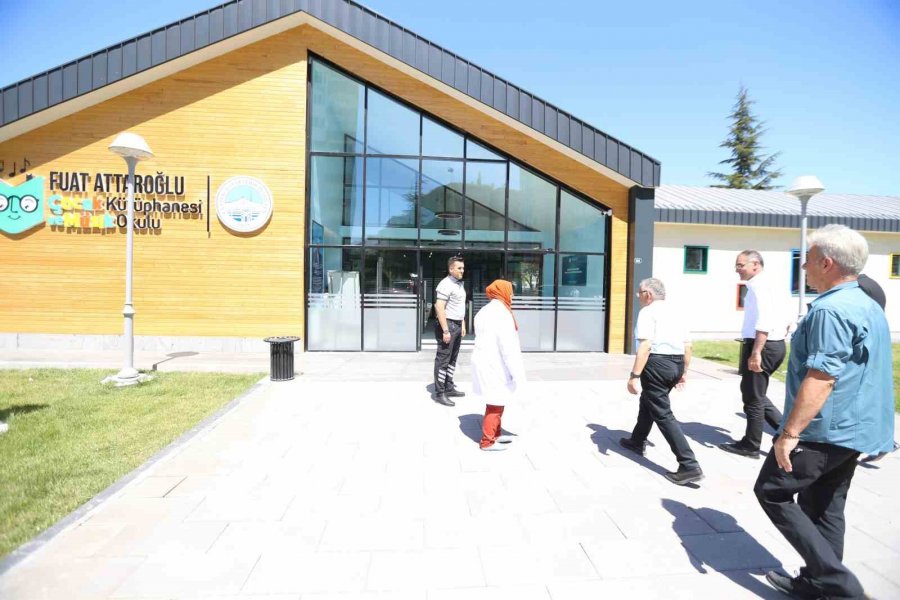 Başkan Büyükkılıç’tan Çocuk Kütüphanesi Ve Müzik Okulu’na Ziyaret