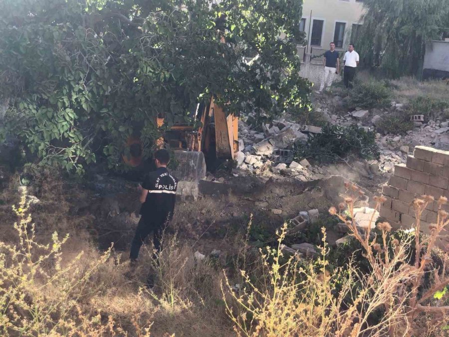 Konya’da Ceset Gömüldüğü İhbarı Polisi Alarma Geçirdi