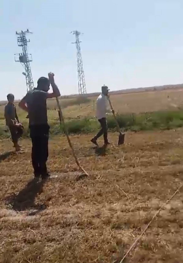 Konya’da Kopan Elektrik Telleri Tarlada Yangın Çıkardı