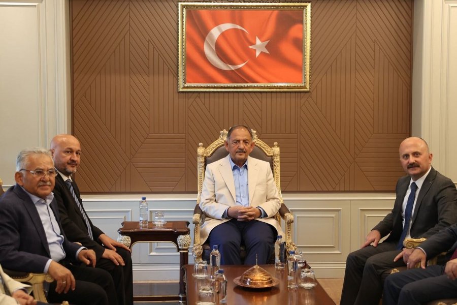 Bakan Özhaseki Ve Başkan Büyükkılıç’tan Adıyaman Valisi’ne Ziyaret