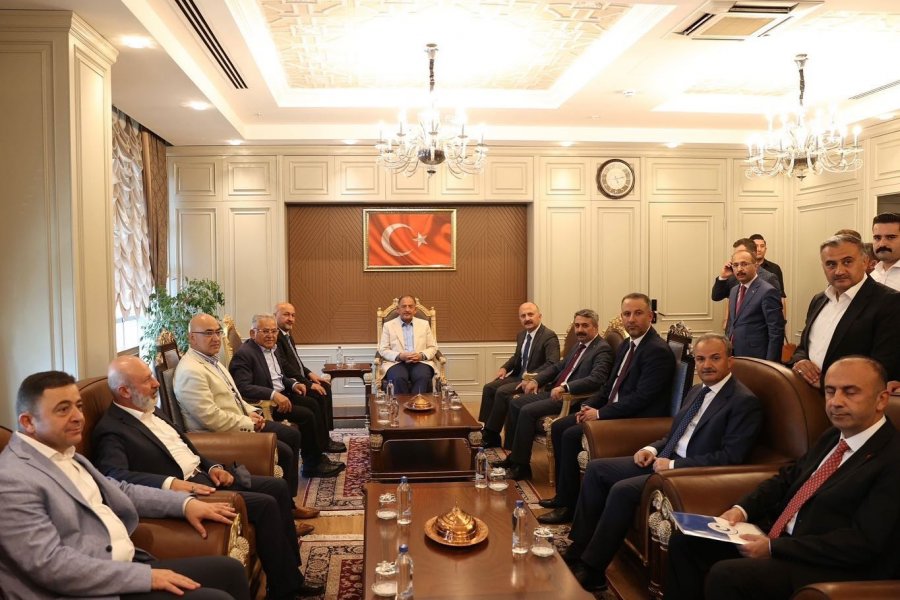 Bakan Özhaseki Ve Başkan Büyükkılıç’tan Adıyaman Valisi’ne Ziyaret