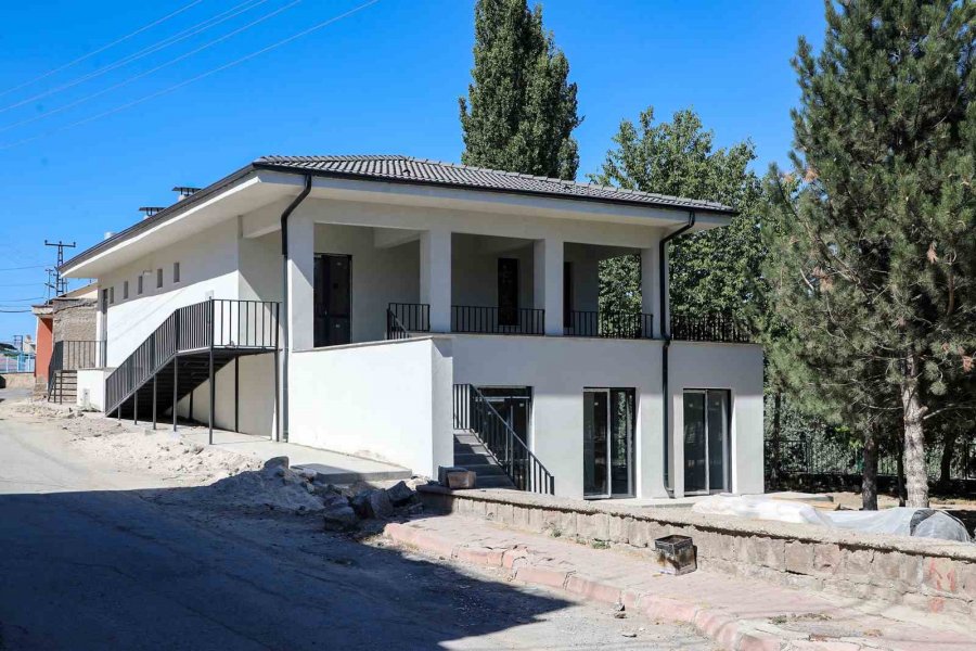 Kuruköprü’ye Şık Sosyal Tesis