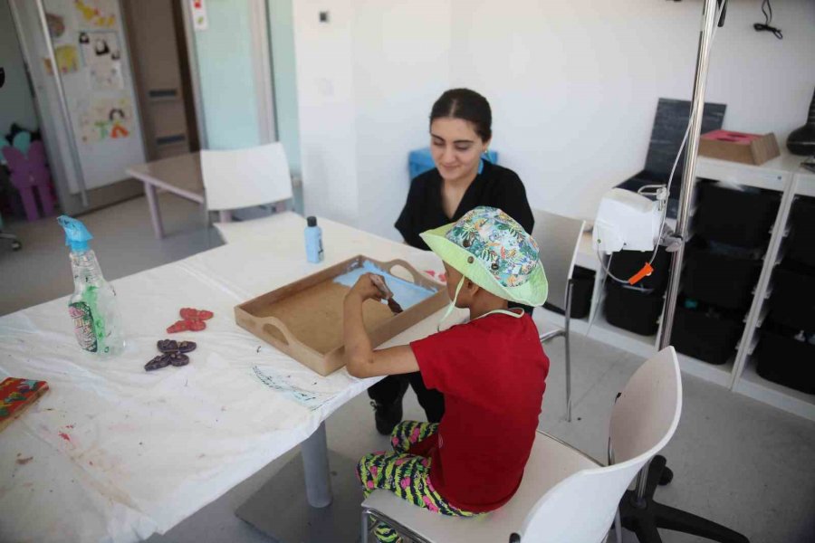 Onkoloji Hastası Çocukların Yaptıkları Göz Kamaştırdı