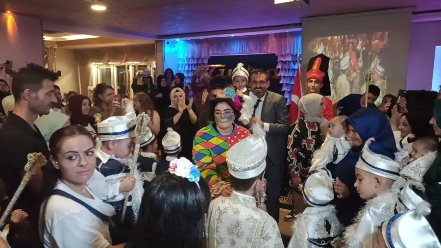 Hayırseverlerden Toplu Sünnet Töreni