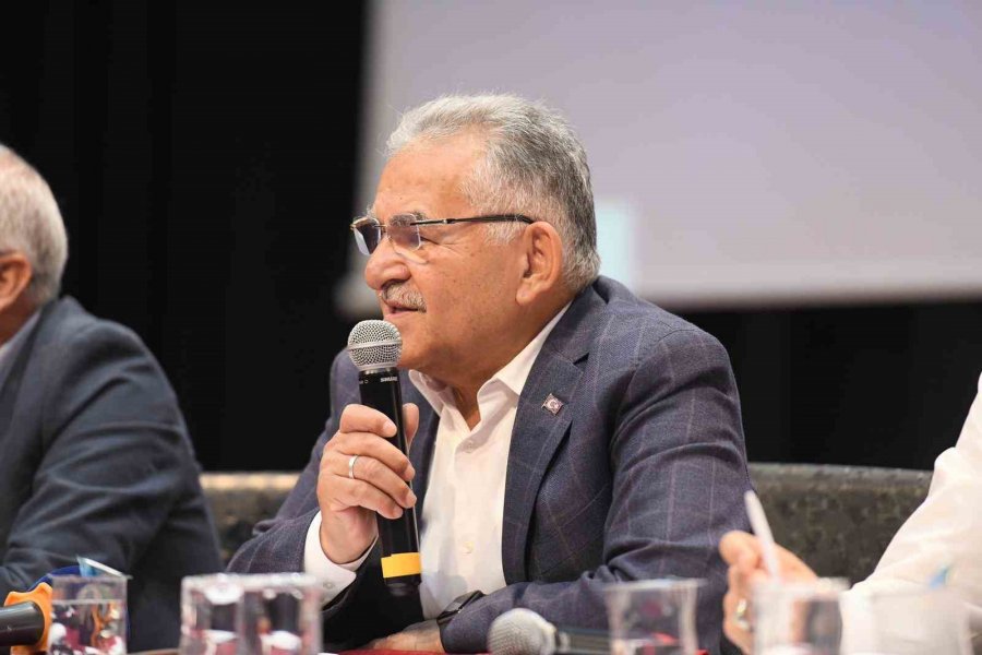 Başkan Büyükkılıç’tan Develi’de Muhtarlarla İstişare Toplantısı