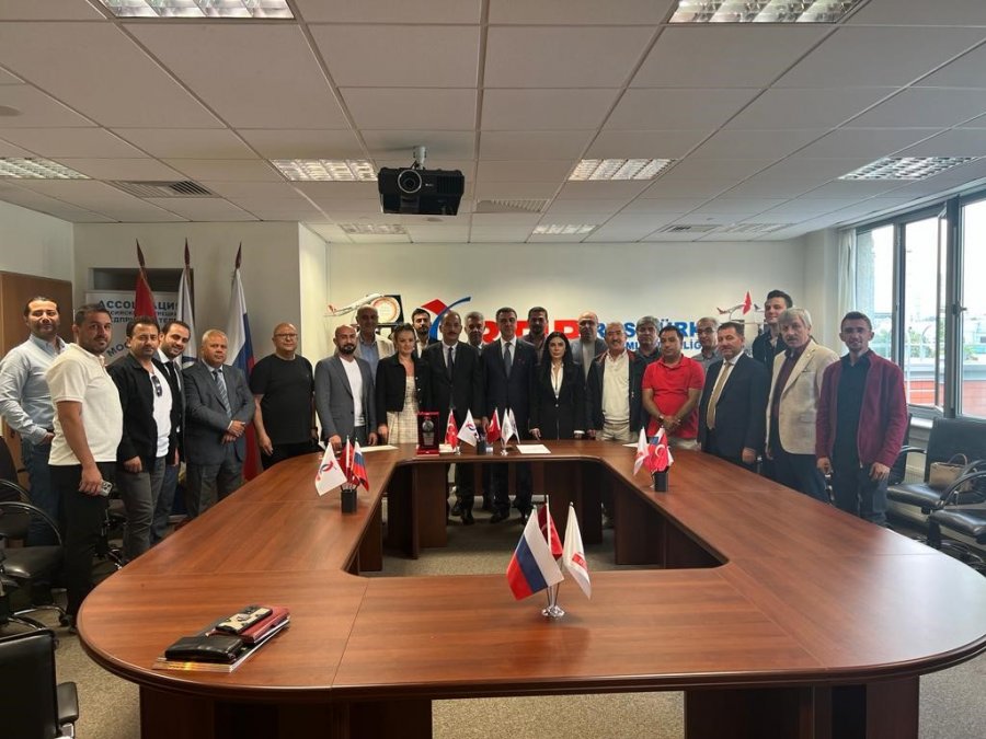 Kto Yönetim Kurulu Üyeleri Ve Otomotiv Sektörü Temsilcilerinden Rusya Gezisi