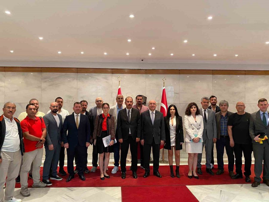 Kto Yönetim Kurulu Üyeleri Ve Otomotiv Sektörü Temsilcilerinden Rusya Gezisi