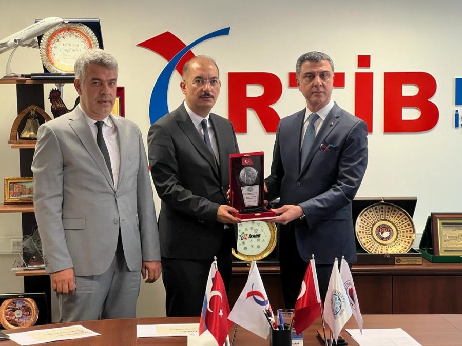 Kto Yönetim Kurulu Üyeleri Ve Otomotiv Sektörü Temsilcilerinden Rusya Gezisi