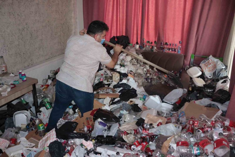 Kiracı Gitti, Çöp Ev Kaldı