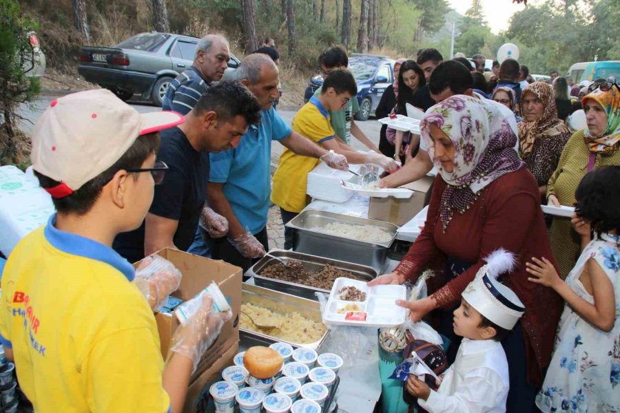 Akşehir Belediyesinden Sünnet Şöleni