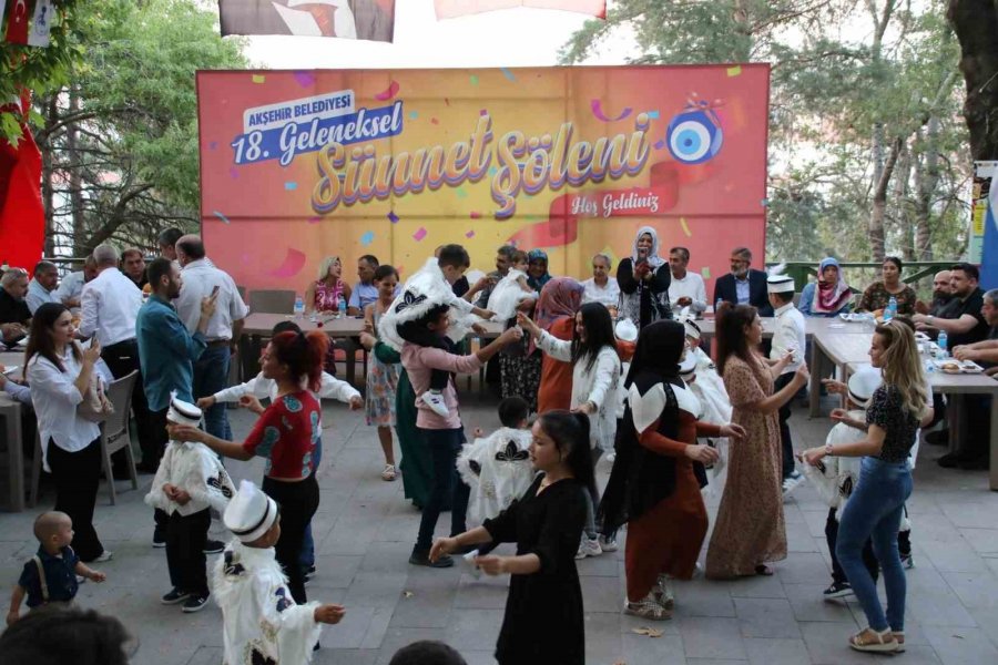 Akşehir Belediyesinden Sünnet Şöleni