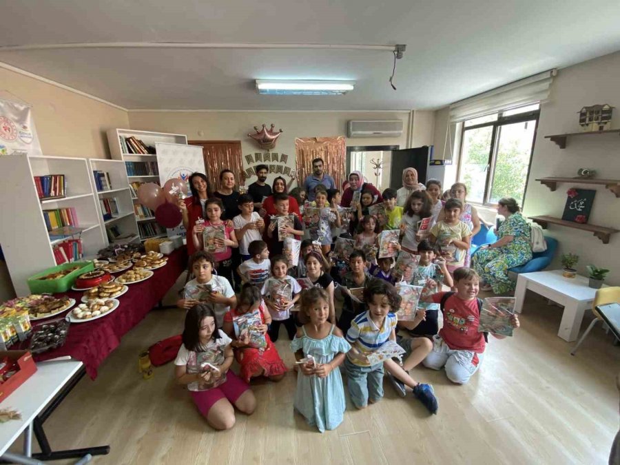 Kur’an-ı Kerim’e Geçen Öğrencilere Ödül Verildi