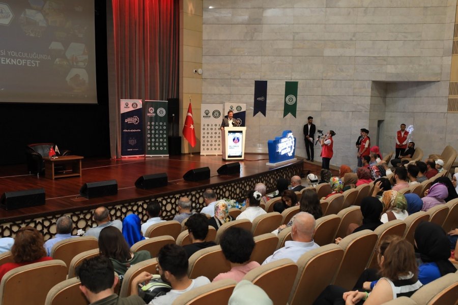 Karatay’da “milli Teknoloji Hamlesi Ve Teknofest” Söyleşisi Gerçekleştirildi