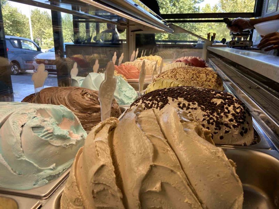 Dondurmadaki "renklendirici" Tehlikesine Dikkat