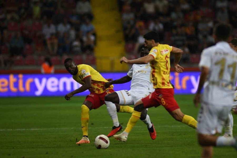 Trendyol Süper Lig: Kayserispor: 2 - Samsunspor: 1 (maç Sonucu)