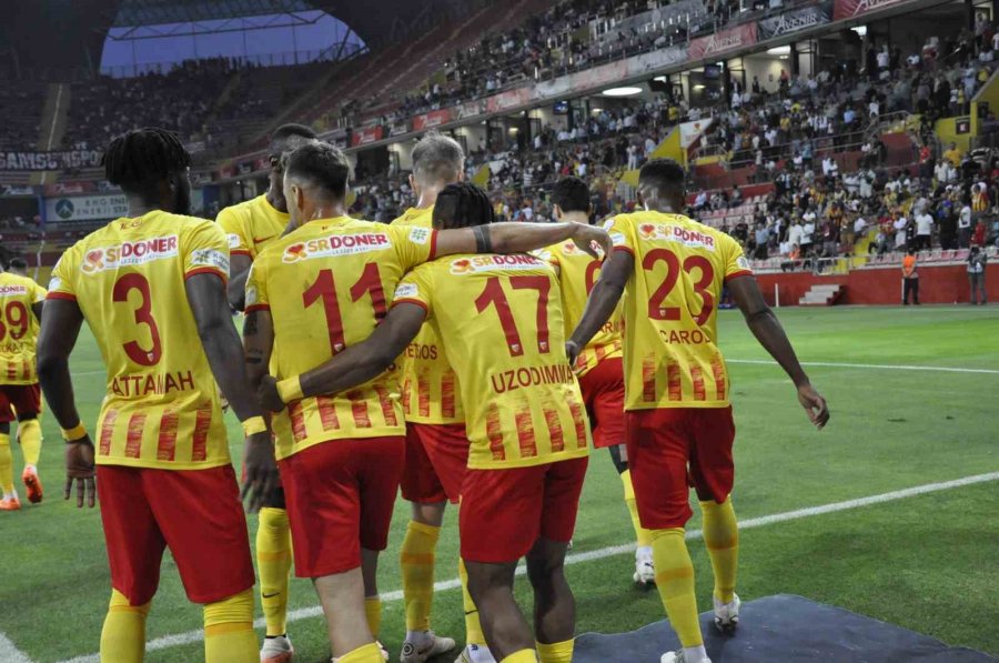 Trendyol Süper Lig: Kayserispor: 1 - Samsunspor: 1 (maç Devam Ediyor)
