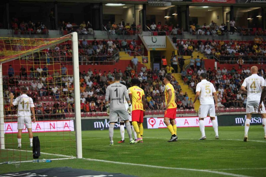 Trendyol Süper Lig: Kayserispor: 1 - Samsunspor: 1 (maç Devam Ediyor)