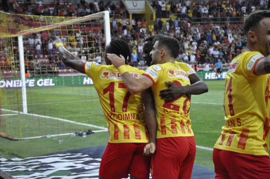 Trendyol Süper Lig: Kayserispor: 1 - Samsunspor: 1 (maç Devam Ediyor)
