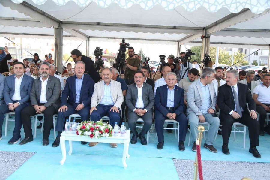 Büyükşehir’in 92 Milyon Tl’lik Yoluna Muhteşem Açılış