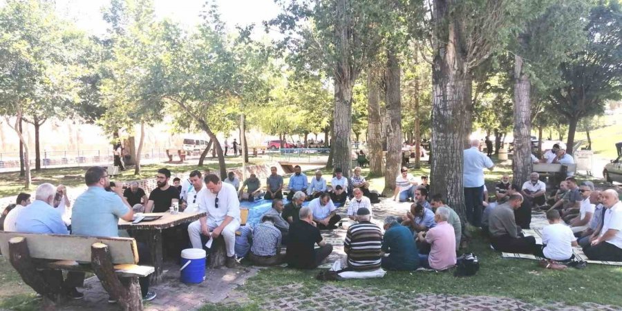 İlim Hikmet Vakfı’nın 38 Yıllık Geleneksel Pikniği Yapıldı