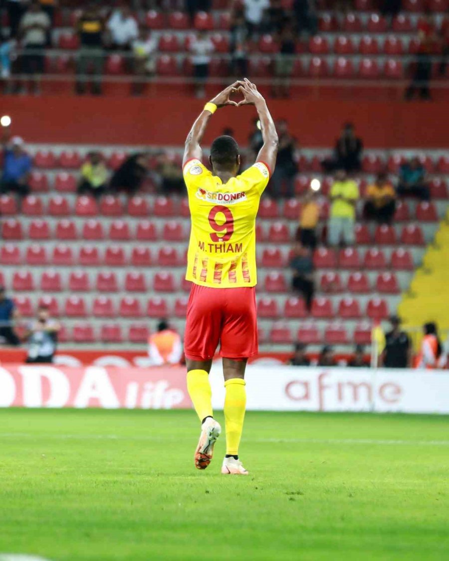 Mame Thiam 2. Golünü Attı