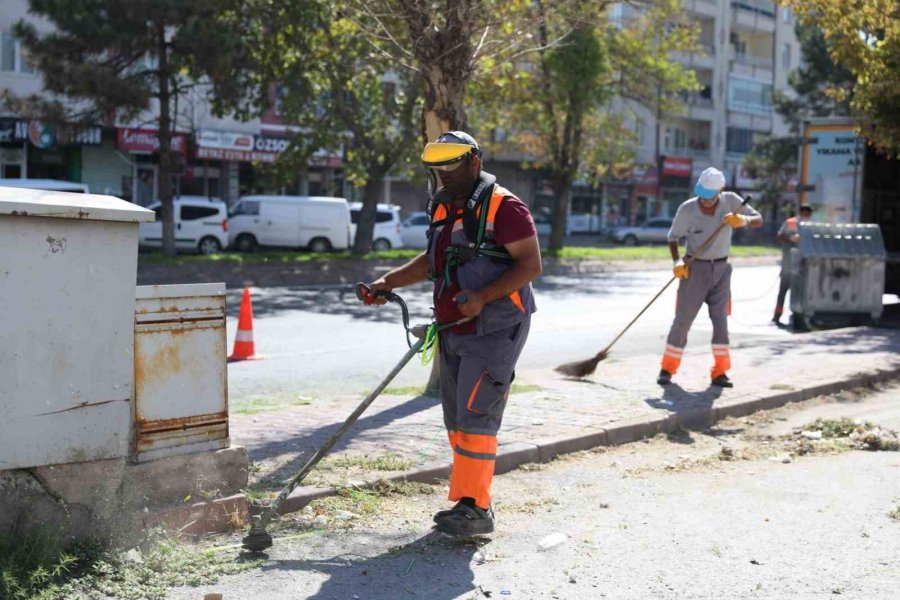 Melikgazi Mahallelerde Genel Temizlik Çalışmasına Başladı