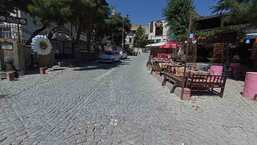 Alacak Verecek Kavgasında 1 Kişinin Vurulma Anı Kamerada