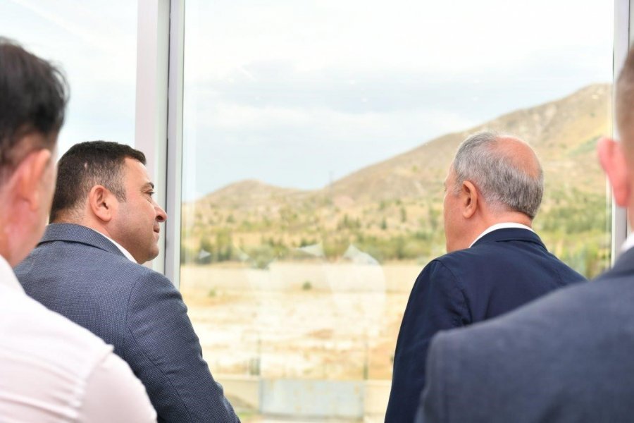 Osb Başkanı Yalçın, Hulusi Akar’a Projelerini Anlattı, Sanayicilerin Arsa Taleplerini İletti