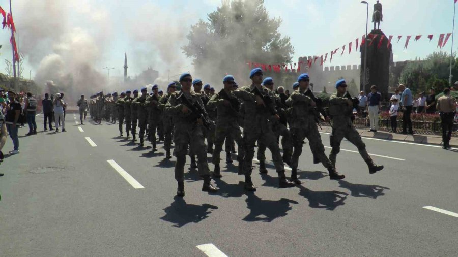 Kayseri’de 30 Ağustos Coşkuyla Kutlandı