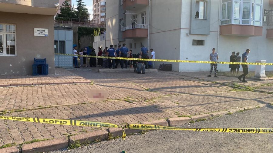 Kayseri’de Tüfekle Vurulan Şahıs Bacağından Yaralandı