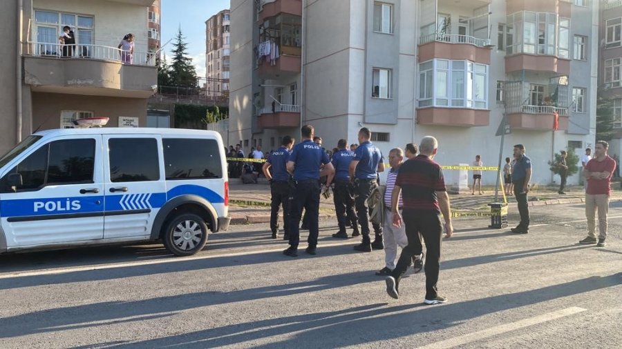 Kayseri’de Tüfekle Vurulan Şahıs Bacağından Yaralandı