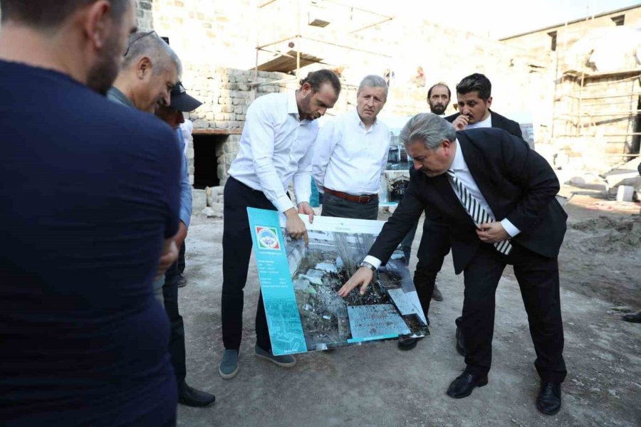 Başkan Palancıoğlu, Mimarlar Odası İle Gön Han’da İnceleme Yaptı