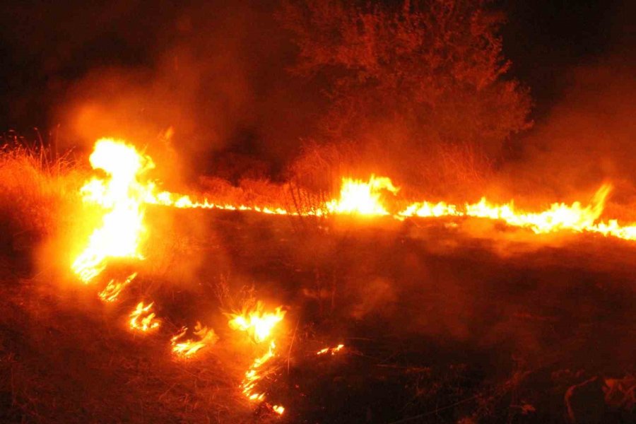 Tarım Arazilerindeki Yangınlara Karşı Makine Bakım Uyarısı