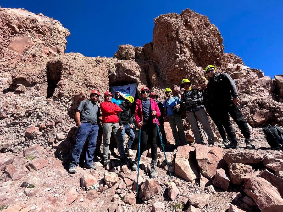 Büyükşehir İle Dağcılar, Erciyes’in Zirvesinde Görsel Şölen Yaşıyor