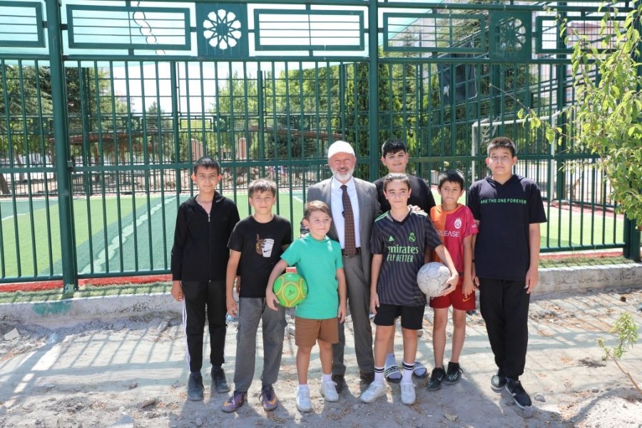 Başkan Çolakbayrakdar; “çocukların, Hayalini Süsleyen Parklar Yapıyoruz”